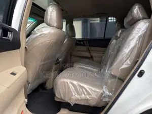 Toyota Highlander Limited 2012 White