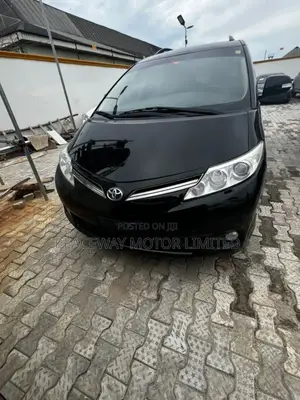 Toyota Previa 2.4 SE 2019 Black