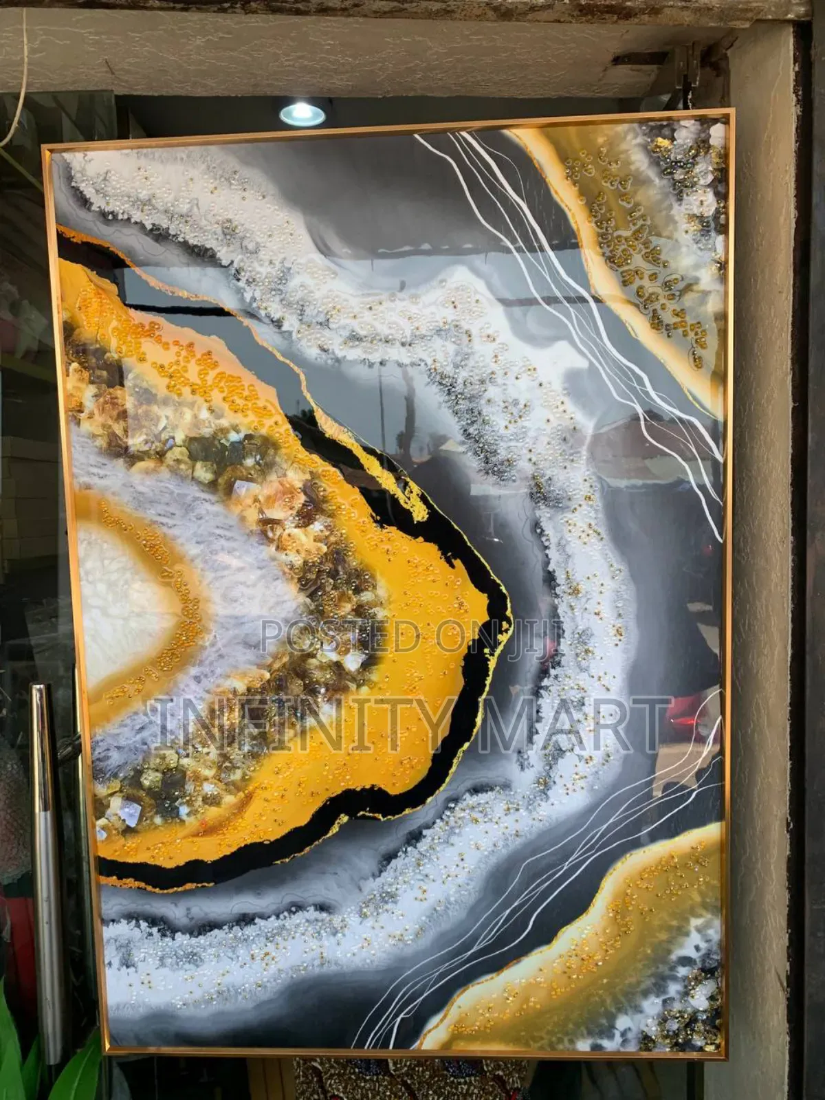Wavy Acrylic Stoned Frame