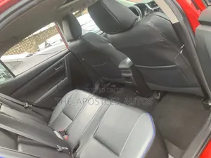 Toyota Corolla XSE (1.8L 4cyl 2A) 2018 Red
