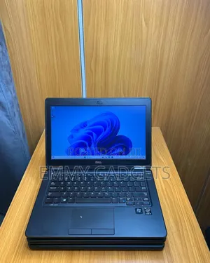 Laptop Dell Latitude 12 E7250 8GB Intel Core i5 SSD 256GB