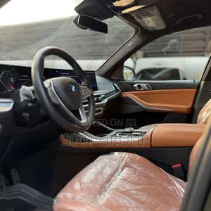 BMW X7 2023 Brown