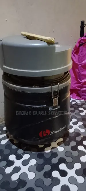 Wet and Dry Vacuum Cleaner