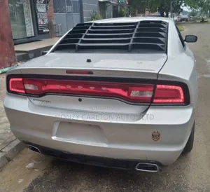 Dodge Challenger SXT 2012 Silver
