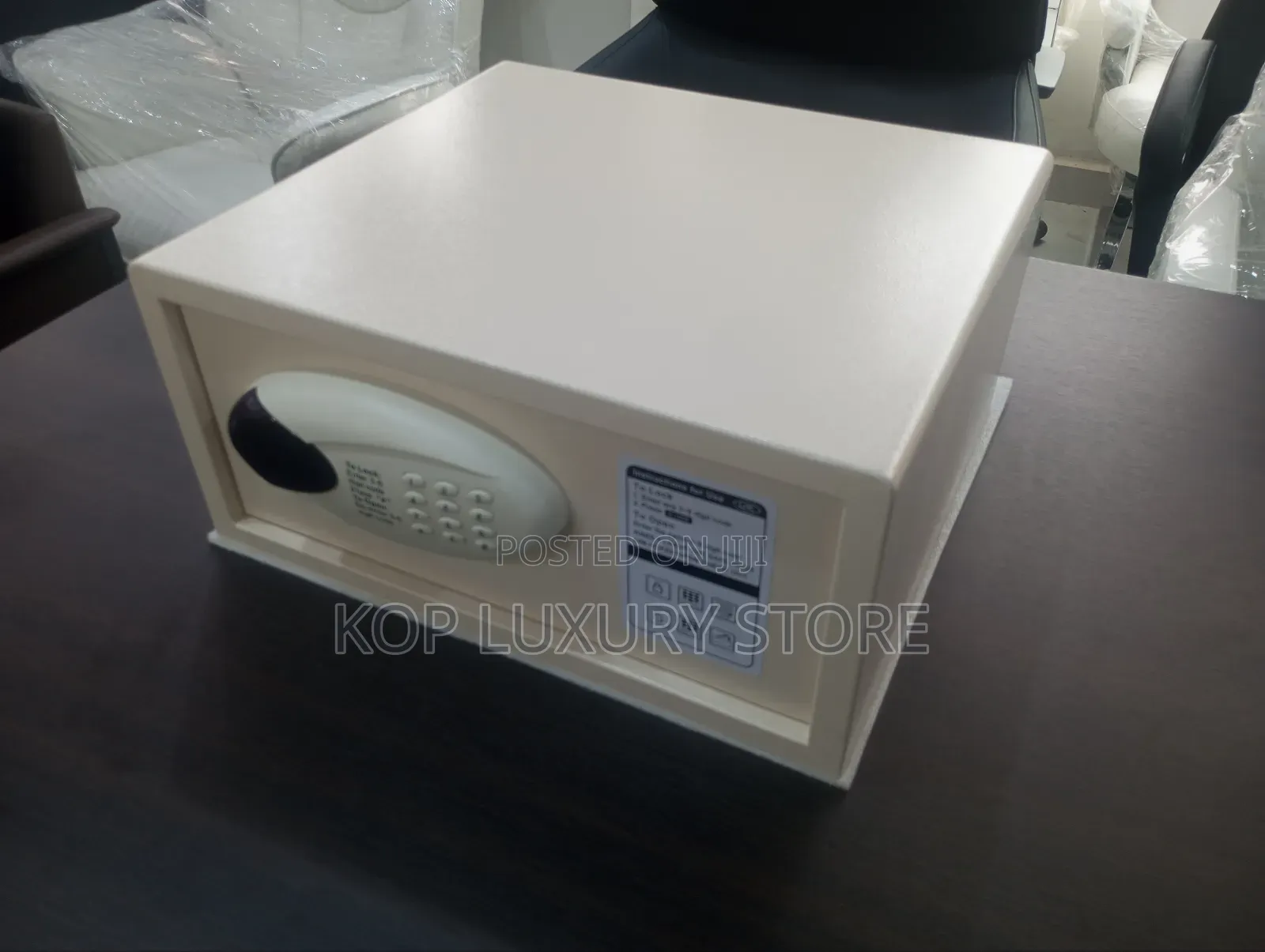 A High Quality Hotel Cash Box Safe