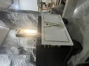Space Saving Center Table