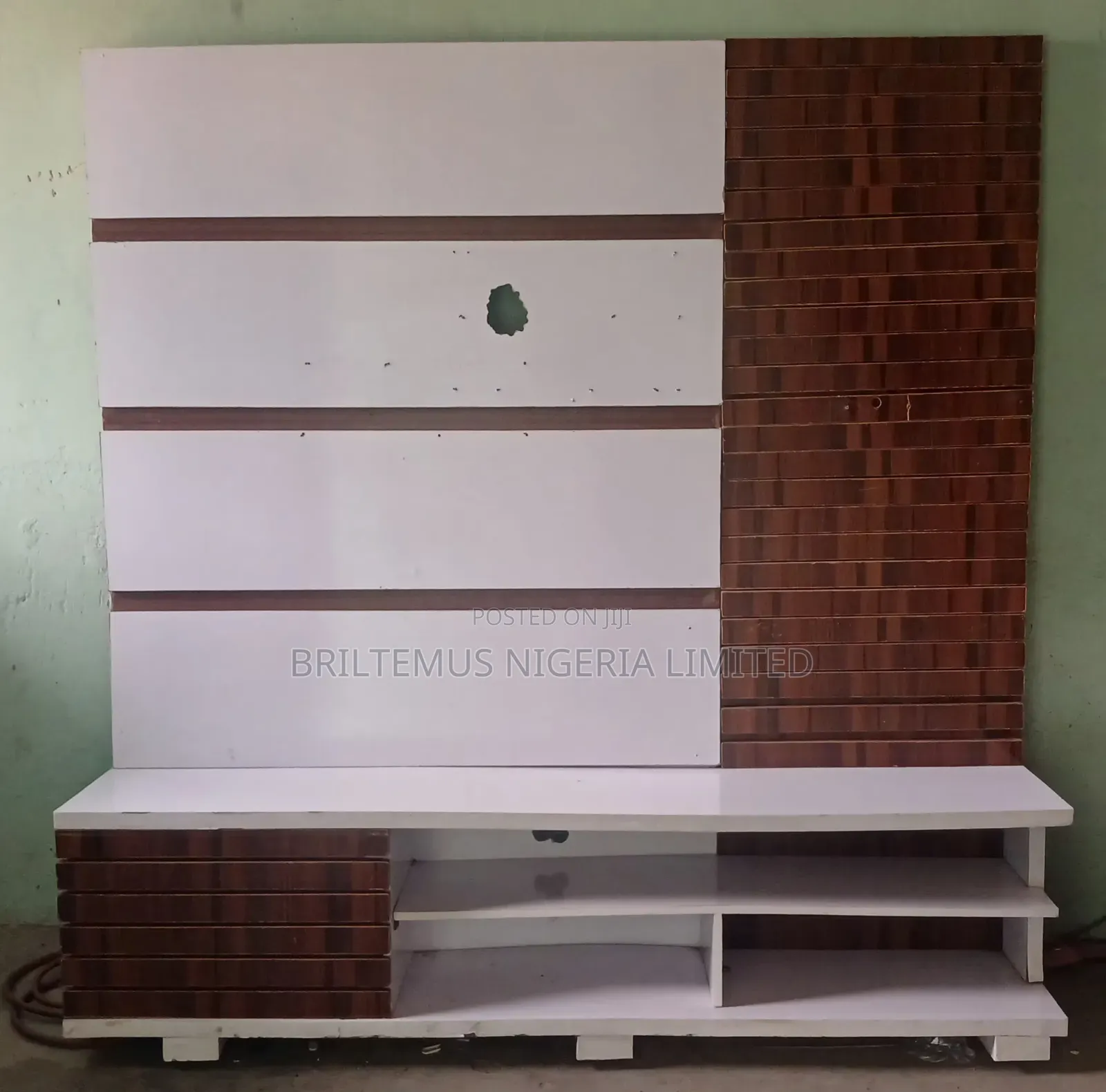 Used Tv Console for Sitting Room