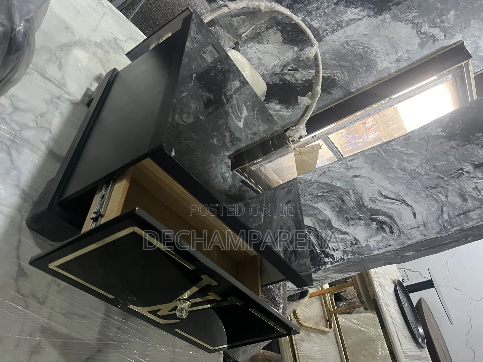 Space Saving Center Table