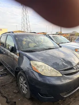 Toyota Sienna LE FWD 2006 Blue