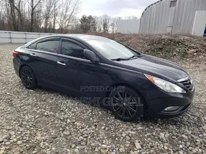 Hyundai Sonata SE 2.0T Sedan FWD (2.0L 4cyl 6A) 2012 Black