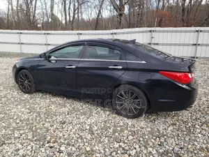 Hyundai Sonata SE 2.0T Sedan FWD (2.0L 4cyl 6A) 2012 Black