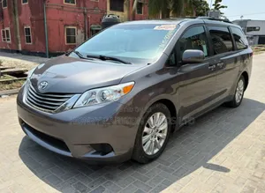 Toyota Sienna 2014 Gray
