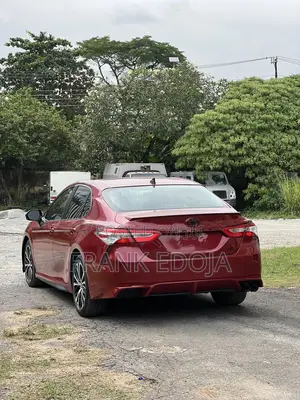 Toyota Camry SE FWD 2020 Burgundy