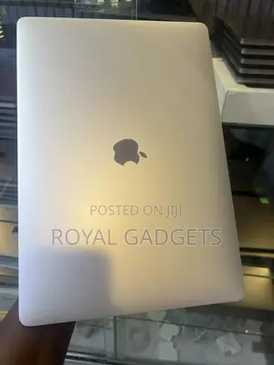Laptop Apple MacBook Pro 2018 16GB Intel Core i7 SSD 512GB