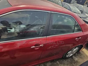Toyota Camry SE 4dr Sedan (2.5L 4cyl 6A) 2014 Red