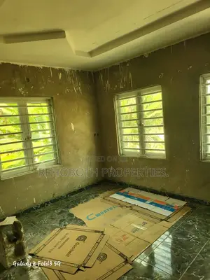 3bdrm Apartment in Adeniji Estate, Apata for rent