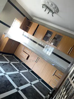 4bdrm Bungalow in Ajila, Akala Express for rent