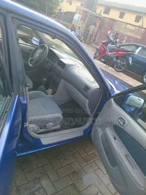 Toyota Corolla 1.5 Sedan Automatic 2002 Blue