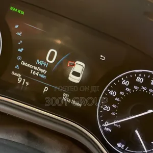 Toyota Avalon Limited (3.5L 6cyl 6A) 2018 White