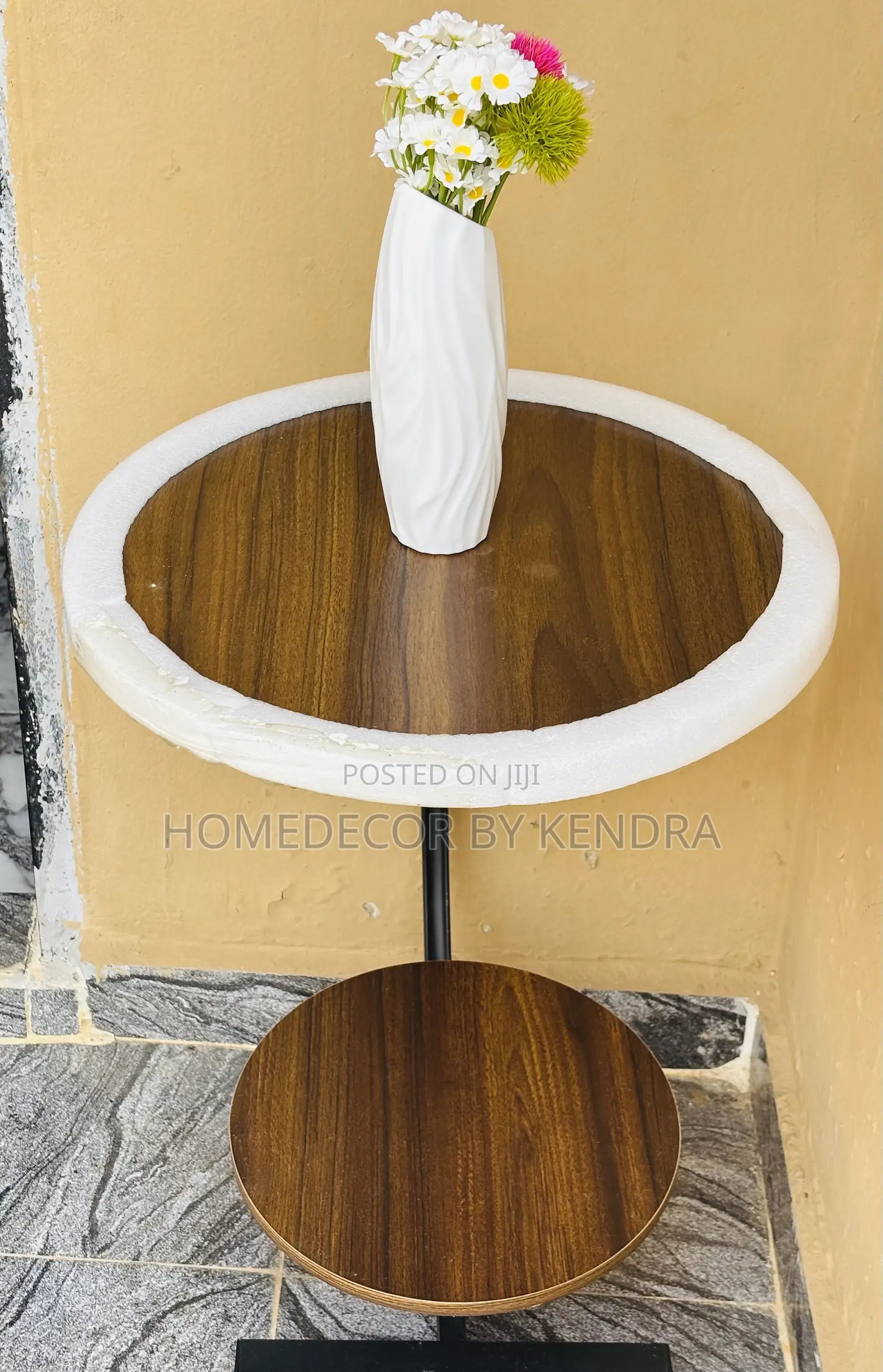 C-Curve Modern Double Layer Side Table
