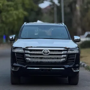 New Toyota Land Cruiser LC300 2025 Black