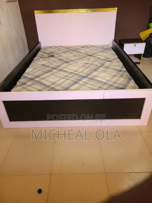 New 4ft 1/2 by 6 HDF Bed Frame With Side Drawer