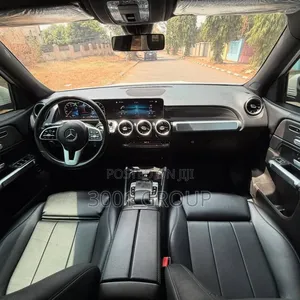 Mercedes-Benz GLB-Class GLB 250 4MATIC 2021 White