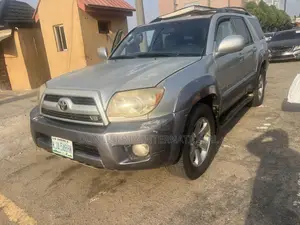 Toyota 4-Runner 2006 Silver