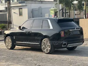 Rolls-Royce Cullinan Base 2020 Black