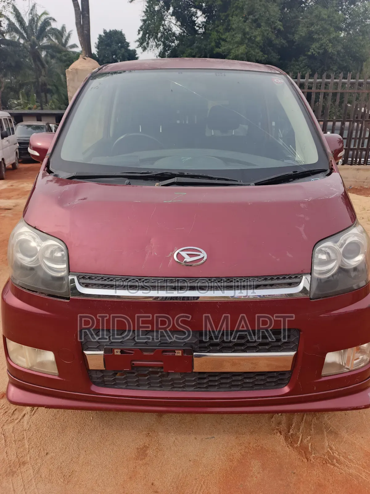 Daihatsu Move Automatic 2005 Red
