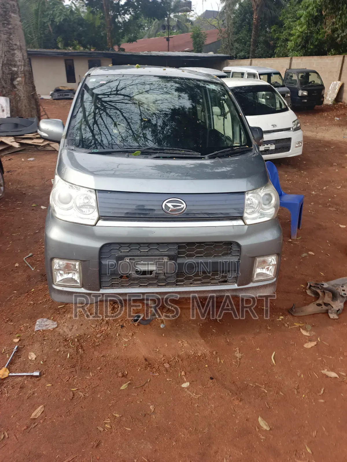 Daihatsu Move Automatic 2005 Red