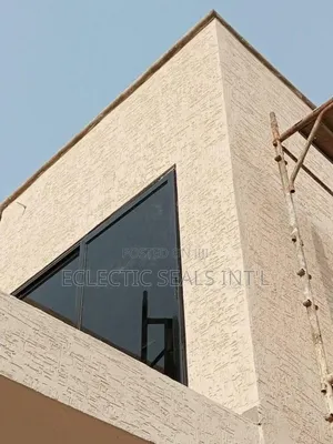 Gravitex Painting Decor