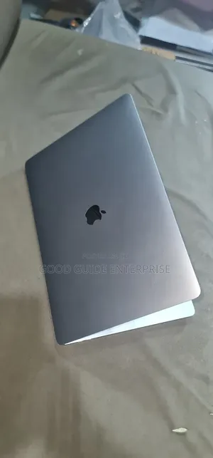 Laptop Apple MacBook Pro 2019 64GB Intel Core i9 SSD 512GB