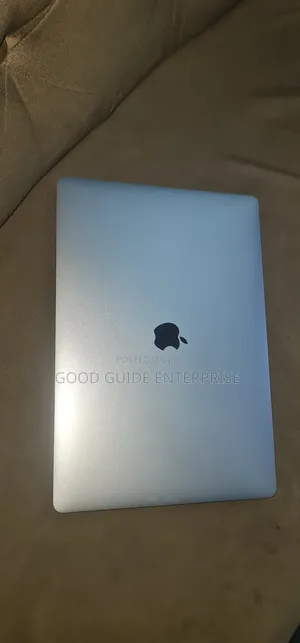 Laptop Apple MacBook Pro 2019 64GB Intel Core i9 SSD 512GB