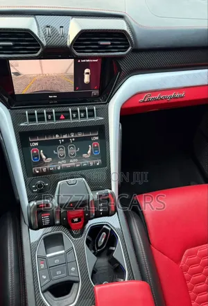 Lamborghini Urus 2021 Black