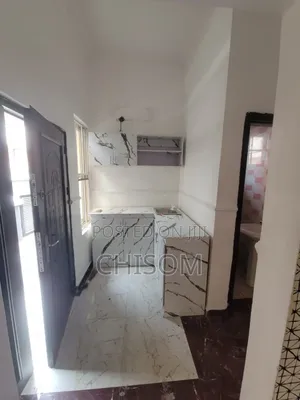 1bdrm Room & Parlour in Chevy Estate, Chevron for rent