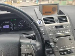 Lexus HS 250h 2010 Red