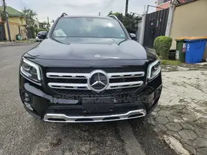 Mercedes-Benz GLB-Class GLB 250 4MATIC 2023 Black