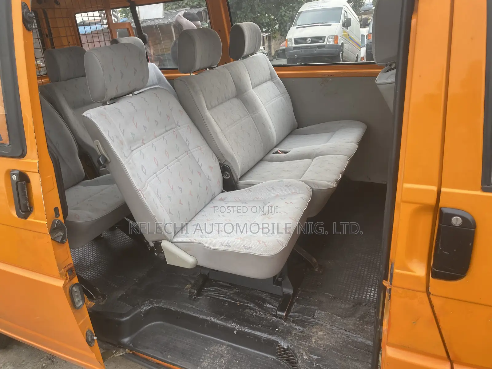 Volkswagen Transporter 2002 Orange