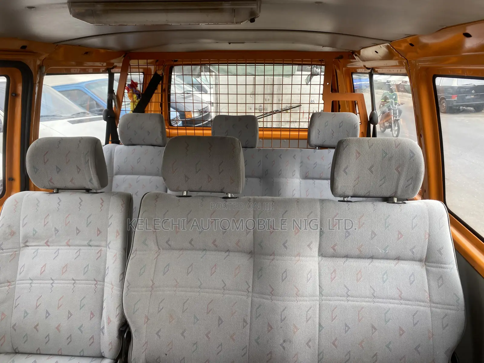 Volkswagen Transporter 2002 Orange