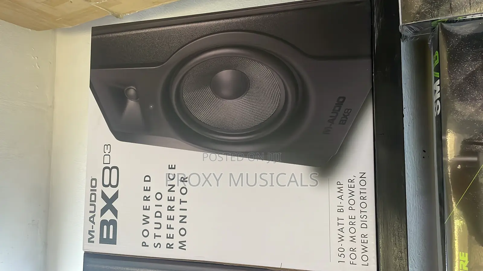 M-Audio Bx8d3 Studio Monitor Speaker