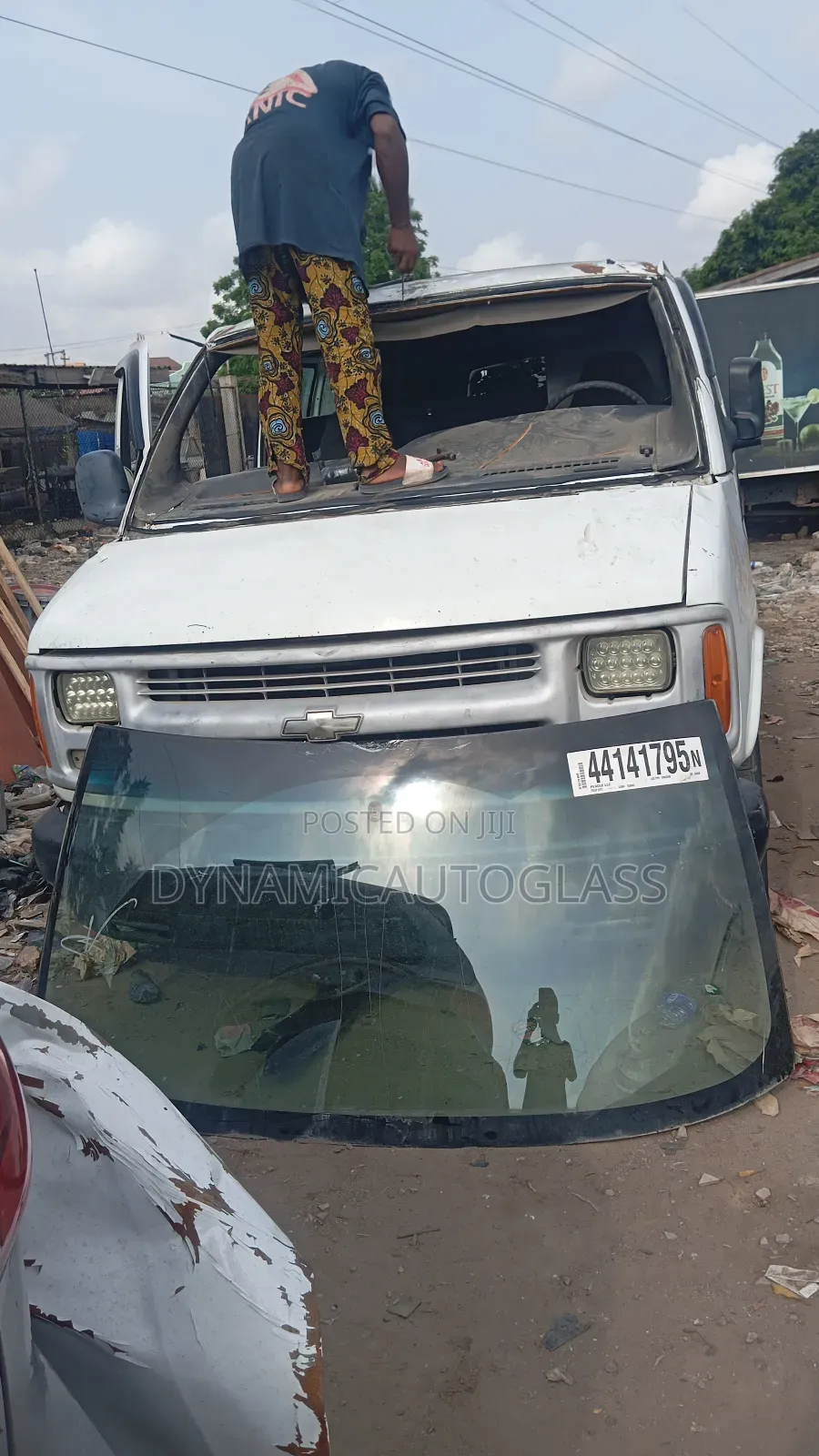 Chevrolet Express Windscreen