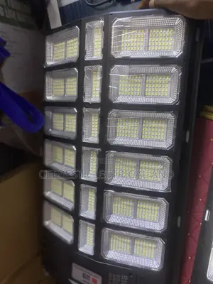 32 Eyes of Solar Street Light