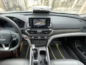 Honda Accord Sport (1.5L 4cyl Turbo CVT) 2019 Silver