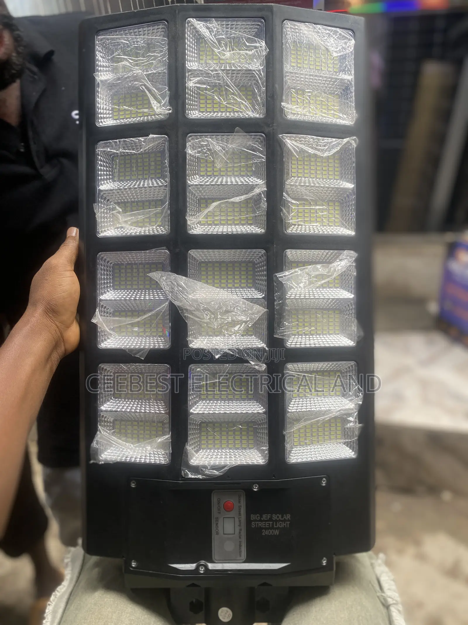 24 Eyes Solar Street Light