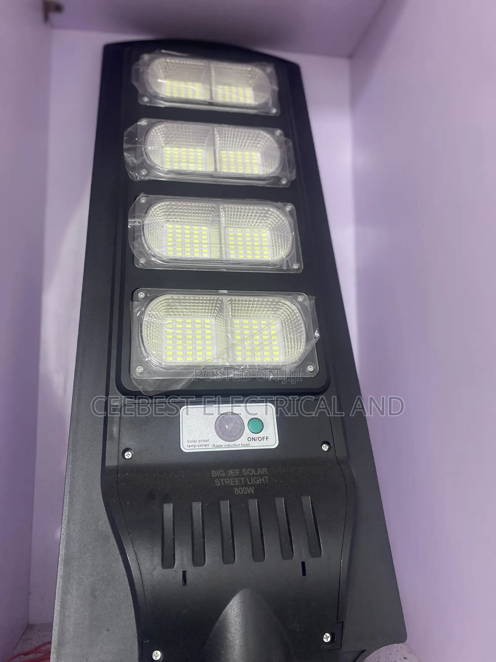 8 Eyes Divided Solar Street Light
