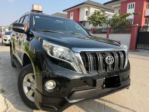 Toyota Land Cruiser Prado 2017 Black