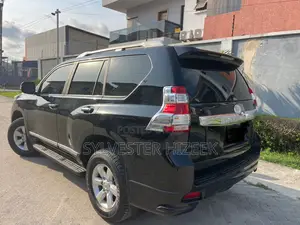 Toyota Land Cruiser Prado 2017 Black