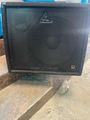 Ultratone Kxd15 4-Channel Guitar/Keyboard Amplifier Combo