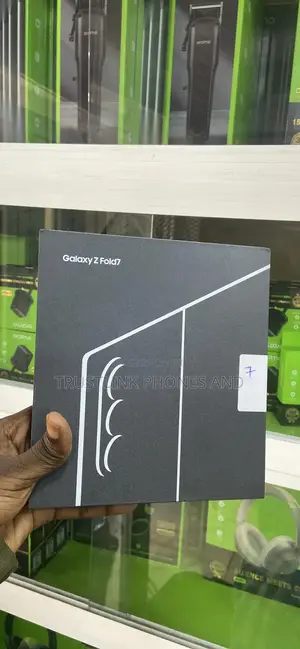 New Samsung Galaxy Z Fold7 256 GB Gold